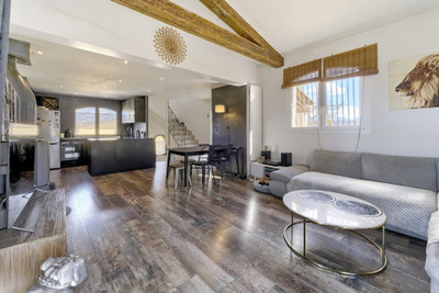 French property for sale in Nice, Alpes-Maritimes - €1,350,000 - photo 3