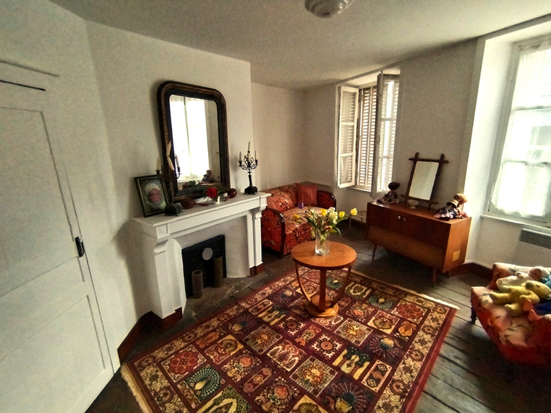 French property for sale in Treignac, Corrèze - €162,000 - photo 4