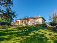 Guest house / gite for sale in Saint-Avit-Saint-Nazaire Gironde Aquitaine