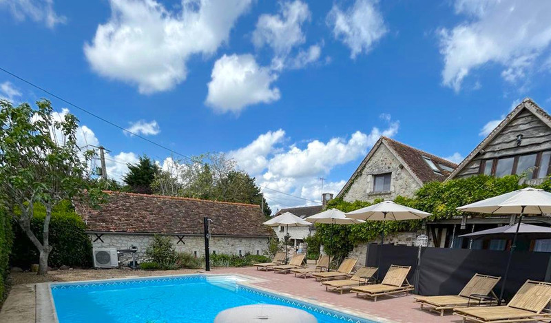 French property for sale in Noyant-Villages, Maine-et-Loire - €455,000 - photo 1