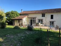 Maison à vendre à Saint-Méard-de-Gurçon, Dordogne - 395 000 € - photo 1