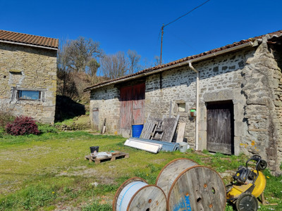 French property for sale in Montrol-Sénard, Haute-Vienne - €194,400 - photo 9