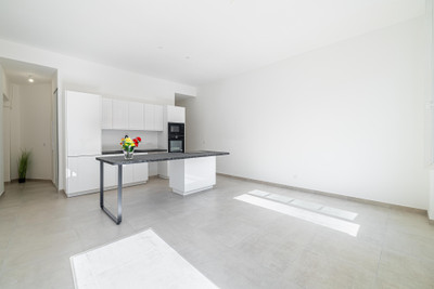 French property for sale in Nice, Alpes-Maritimes - €550,000 - photo 3