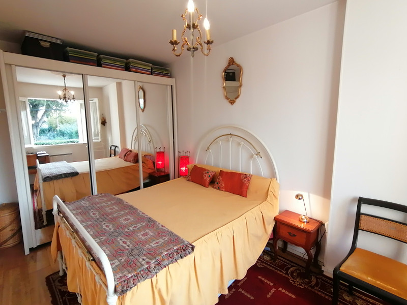 French property for sale in Six-Fours-les-Plages, Var - €350,000 - photo 5