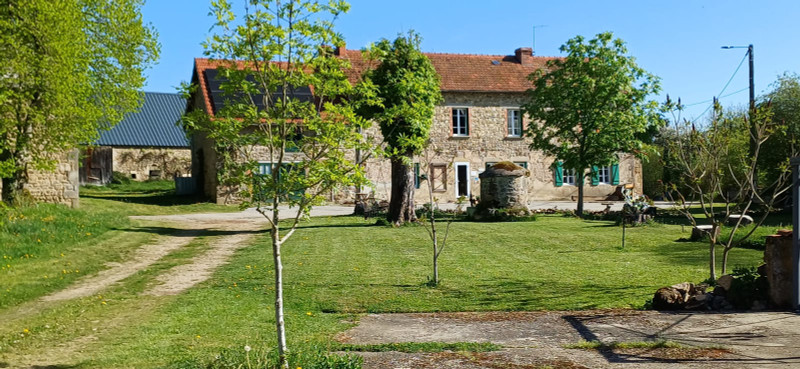 Propriété à vendre à Saint-Priest-des-Champs, Puy-de-Dôme - 249 000 €