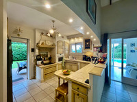 Maison à vendre à Saint-Raphaël, Var - 930.000 € - photo 3