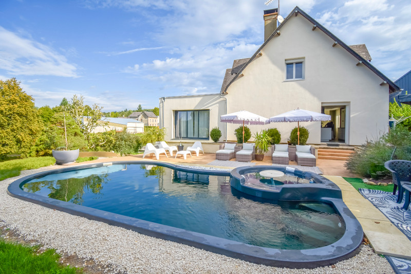 French property for sale in Neuvic, Corrèze - €350,000 - photo 0