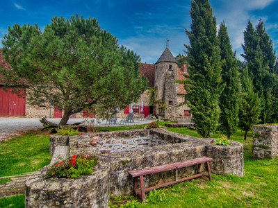 Become the next custodian of a 14th Century Relais De Poste / Manoir