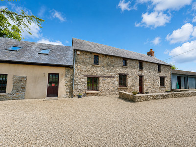 French property for sale in La Haye, Manche - €299,900 - photo 1
