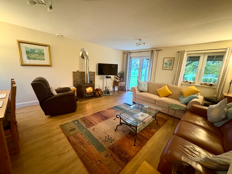 French property for sale in Saint-Saud-Lacoussière, Dordogne - €267,500 - photo 2