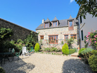 houses and homes for sale inPontrieuxCôtes-d'Armor Brittany