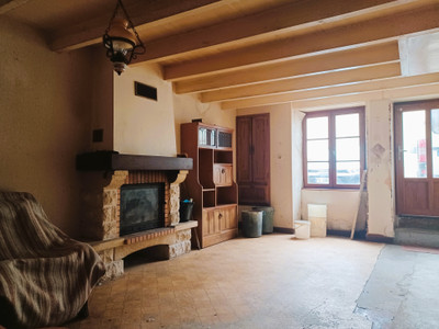 French property for sale in La Mothe-Saint-Héray, Deux-Sèvres - €26,600 - photo 2