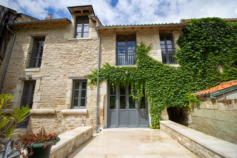 Maison à vendre à Richelieu, Indre-et-Loire - 219 450 € - photo 1