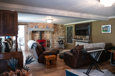 French property for sale in Marval, Haute-Vienne - €461,100 - photo 3