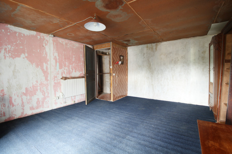 French property for sale in Chives, Charente-Maritime - €42,000 - photo 7