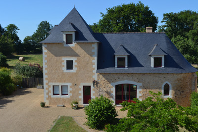 Maison à vendre à Les Hauts-d'Anjou, Maine-et-Loire, Pays de la Loire, avec Leggett Immobilier