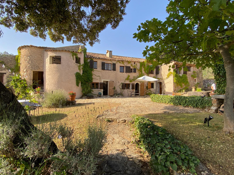 French property for sale in Fox-Amphoux, Var - €995,000 - photo 2