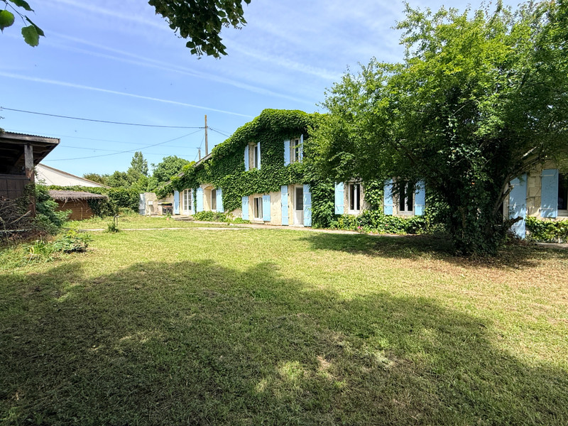 French property for sale in La Lande-de-Fronsac, Gironde - €339,200 - photo 7