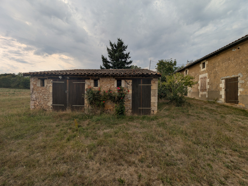 French property for sale in Anché, Vienne - €72,000 - photo 12