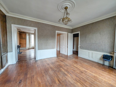 French property for sale in Aubusson, Creuse - €371,000 - photo 4