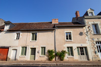 Maison à vendre à Richelieu, Indre-et-Loire - 375.000 € - photo 1
