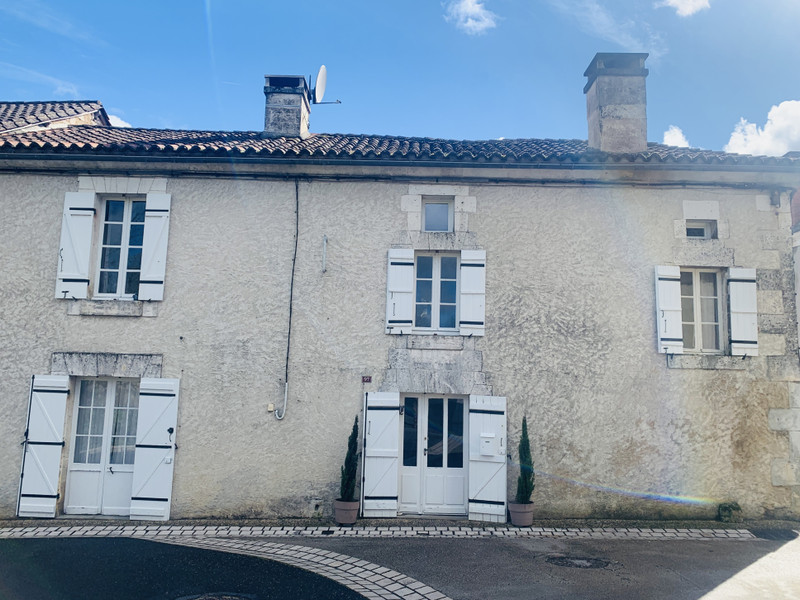 Maison à vendre à BRANTOME, Dordogne - 145 000 € - photo 1
