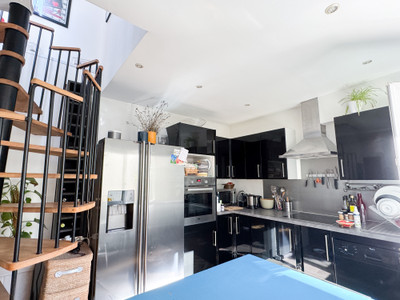 French property for sale in Asnières-sur-Seine, Hauts-de-Seine - €315,000 - photo 8