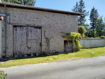 Grange à vendre à Videix, Haute-Vienne, Limousin, avec Leggett Immobilier