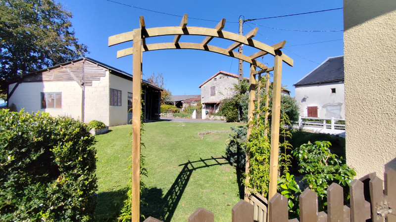 French property for sale in Surin, Vienne - €123,650 - photo 9