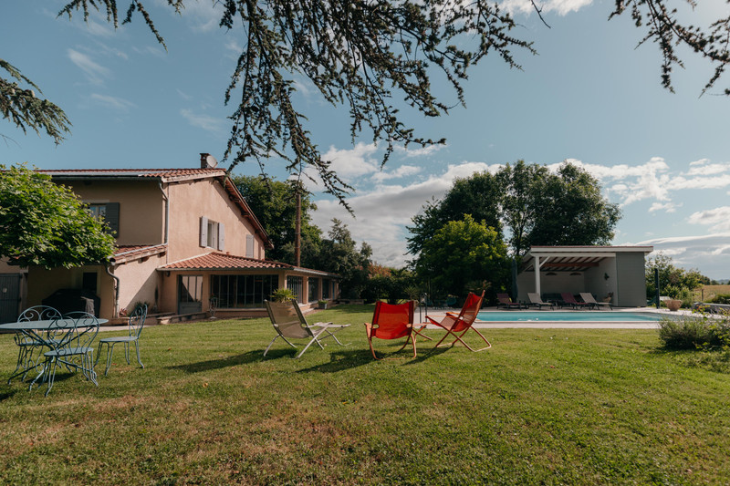 French property for sale in Taponas, Rhône - €920,000 - photo 2