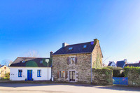 French property, houses and homes for sale in Plounévez-Quintin Côtes-d'Armor Brittany