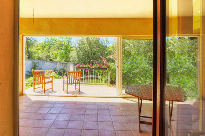 French property for sale in Rustrel, Vaucluse - €445,000 - photo 2