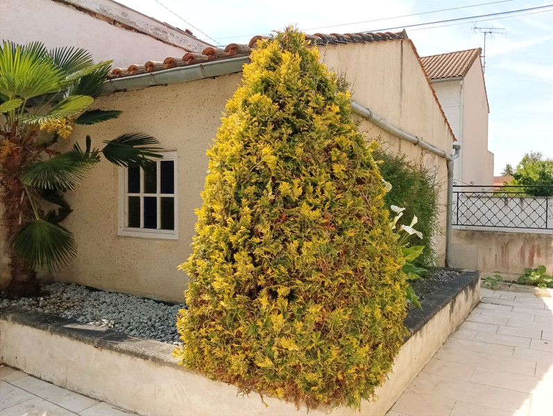 French property for sale in Angoulême, Charente - €218,000 - photo 6