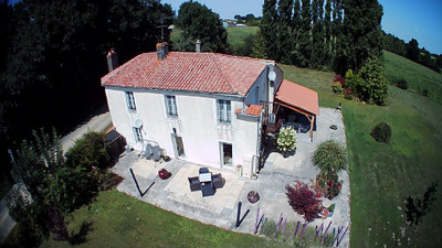 Maison à vendre à Saint-Cyr-des-Gâts, Vendée, Pays de la Loire, avec Leggett Immobilier