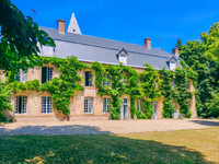 Propriété à vendre à Theneuille, Allier - 1 100 000 € - photo n°1