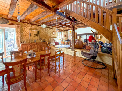 French property for sale in Montignac, Dordogne - €288,000 - photo 3