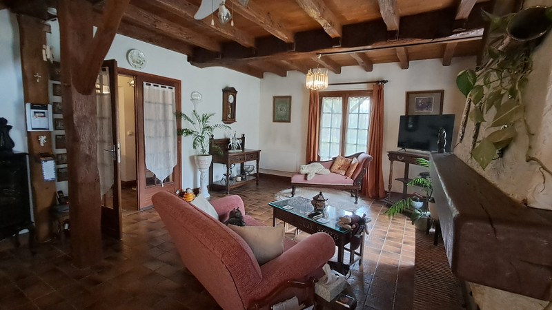 French property for sale in Gardes-le-Pontaroux, Charente - €195,000 - photo 6