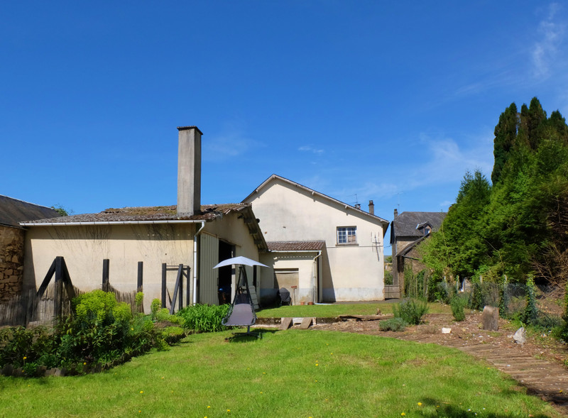 French property for sale in Le Lonzac, Corrèze - €249,500 - photo 4