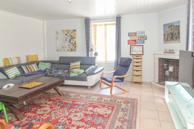 French property for sale in Le Retail, Deux-Sèvres - €199,000 - photo 2
