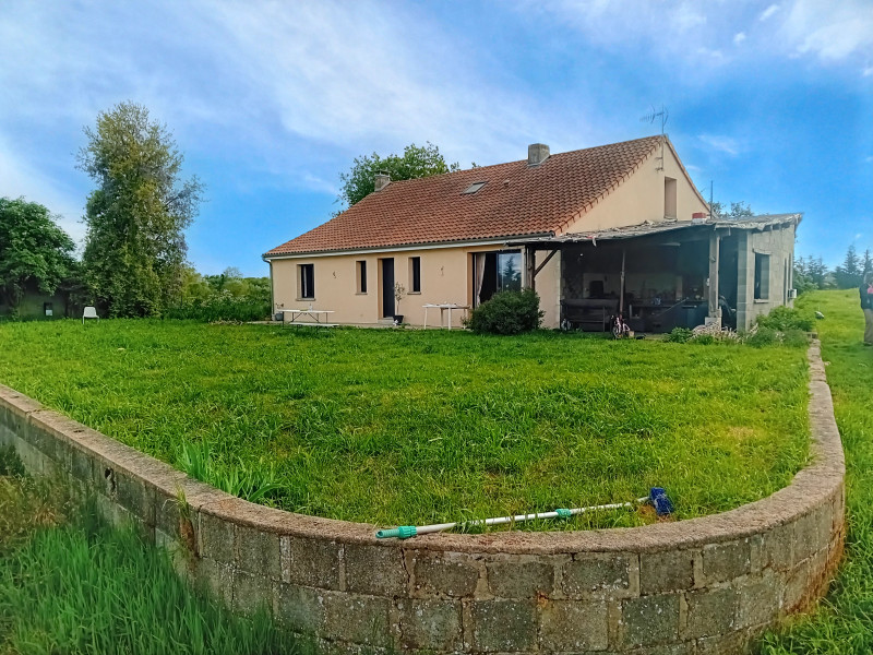 Propriété à vendre à Loretz-d'Argenton, Deux-Sèvres - 290 322 €