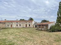 property to renovate for sale in GennetonDeux-Sèvres Poitou_Charentes