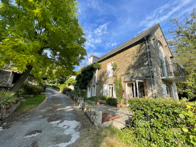 French property for sale in Saint-Mars-du-Désert, Mayenne - €392,200 - photo 12