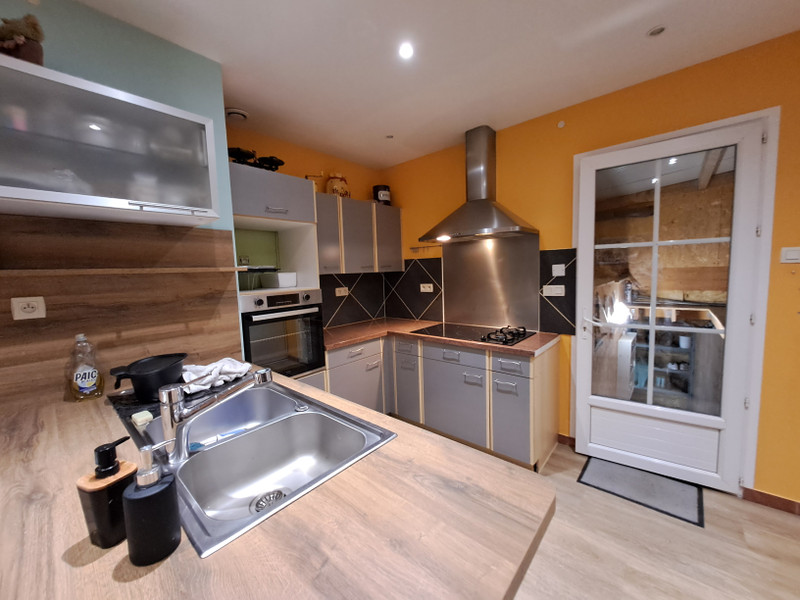 French property for sale in Luzy, Nièvre - €269,000 - photo 6