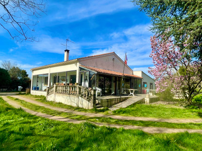 French property for sale in Bois, Charente-Maritime - €279,995 - photo 7
