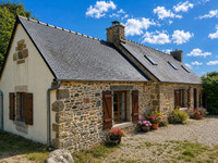 Propriété à vendre à Le Vieux-Marché, Côtes-d'Armor - 262 899 € - photo n°1