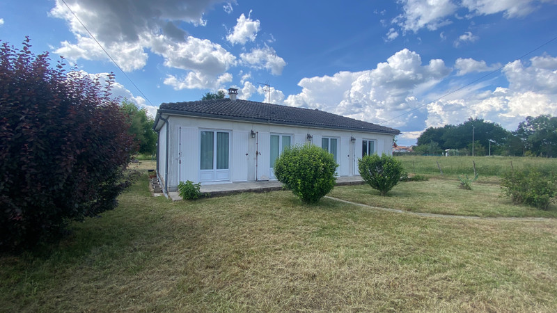 Propriété à vendre à La Lande-de-Fronsac, Gironde - 181 900 €