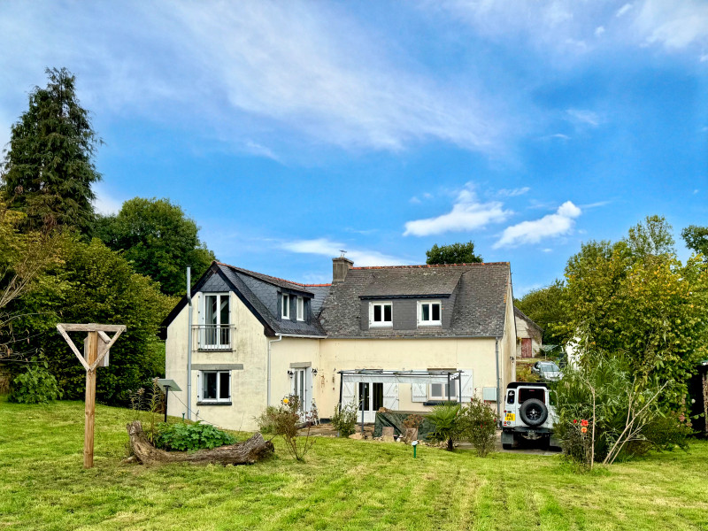 Propriété à vendre à Landeleau, Finistère - 167 400 €