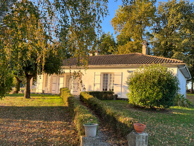 French property for sale in Castillonnès, Lot-et-Garonne - €227,900 - photo 2