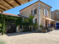 Maison à vendre à Val-de-Bonnieure, Charente - 320.000 € - photo 3