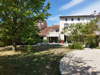 Maison à vendre à Coteaux-du-Blanzacais, Charente - 399.950 € - photo 1